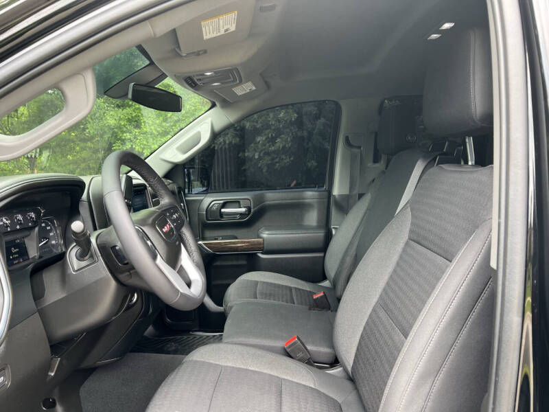 2022 GMC Sierra 1500 Limited Elevation Standard