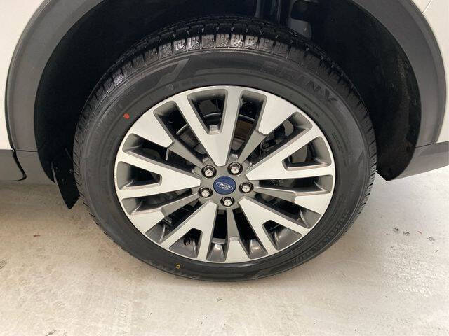 2020 Ford Escape Titanium