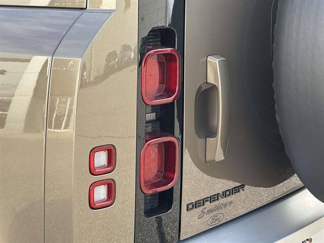 2024 Land Rover Defender 110 P400 S