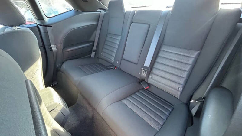 2010 Dodge Challenger SE