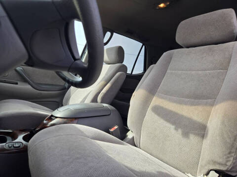 2003 Toyota Sequoia SR5