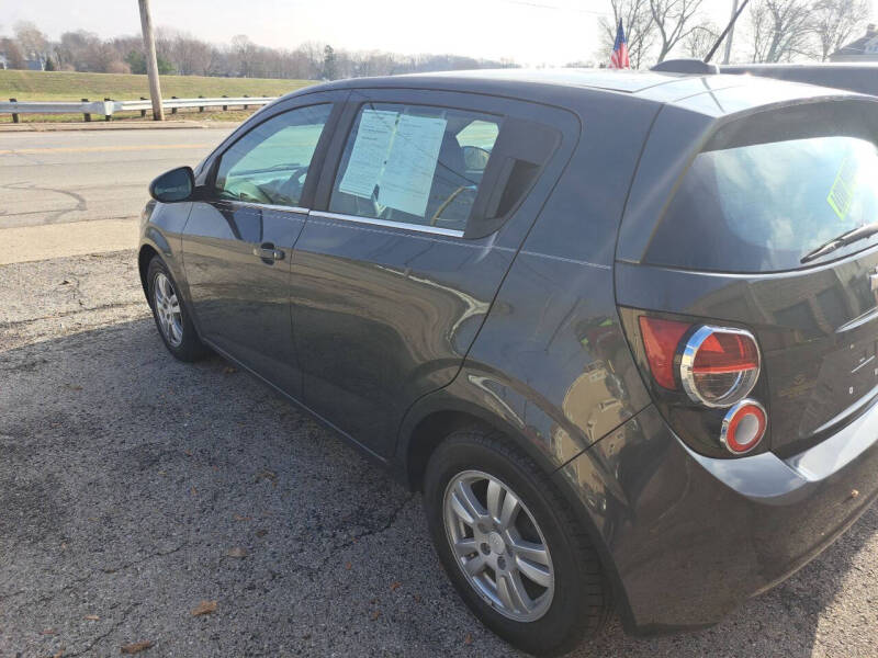 2016 Chevrolet Sonic LT Auto