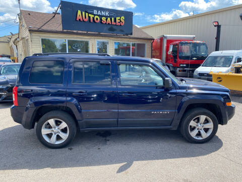 2013 Jeep Patriot for sale at BANK AUTO SALES in Wayne MI