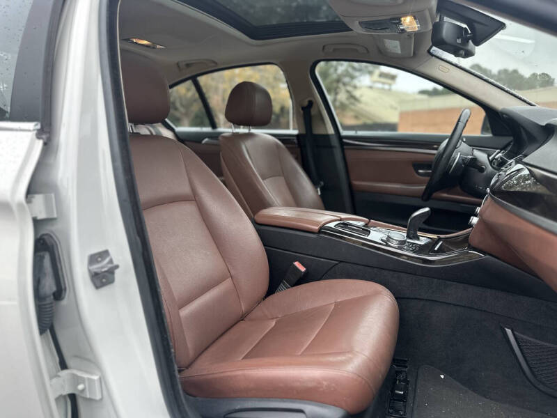 2016 BMW 5 Series 528i