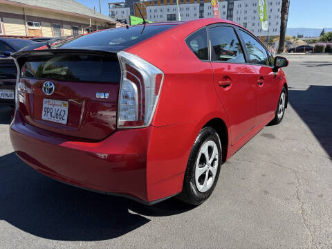 2014 Toyota Prius Three