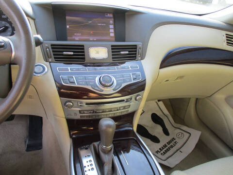2013 Infiniti M37