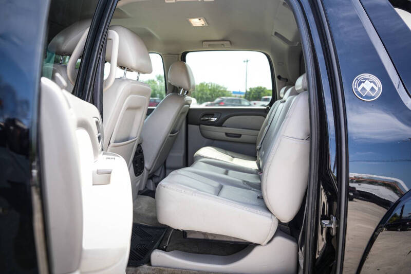 2013 Chevrolet Avalanche LT Black Diamond