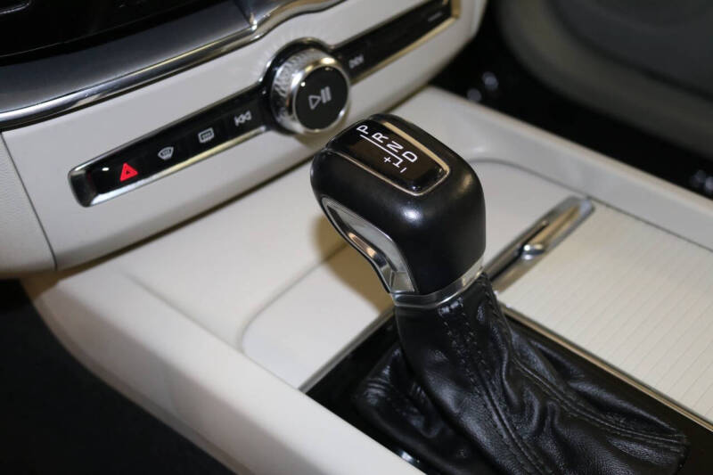 2019 Volvo XC60 T5 Momentum