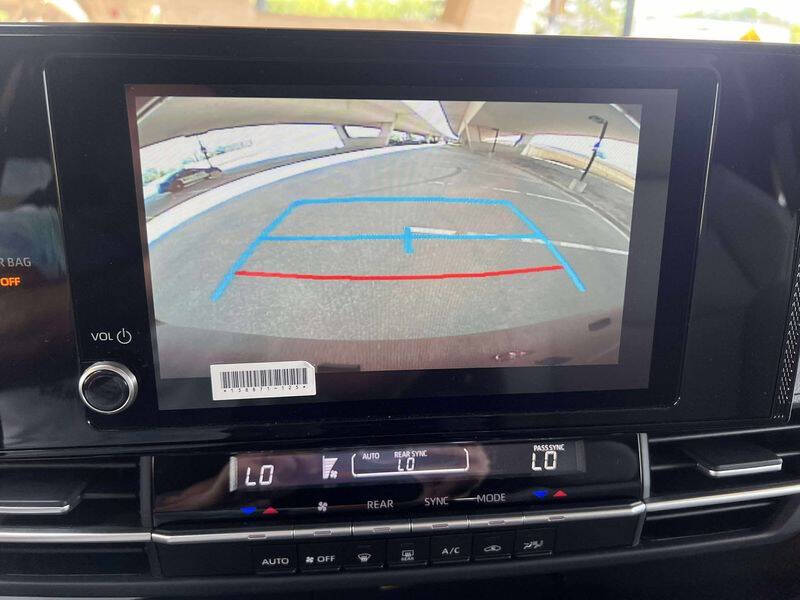 2025 Toyota Sienna LE 8-Passenger