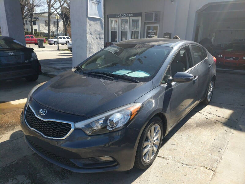 2016 Kia Forte for sale at ROBINSON AUTO BROKERS in Dallas NC