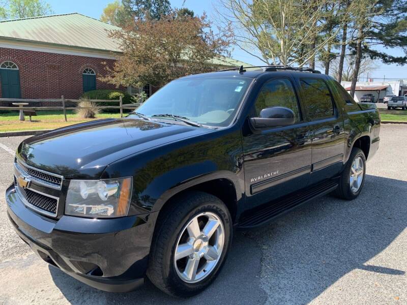 2011 Chevrolet Avalanche for sale at Auddie Brown Auto Sales in Kingstree SC