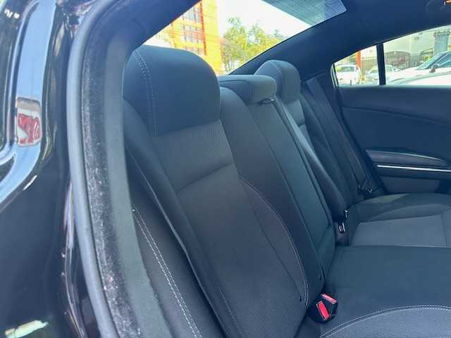 2015 Dodge Charger SE