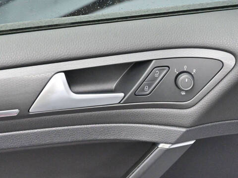 2021 Volkswagen Golf GTI Autobahn