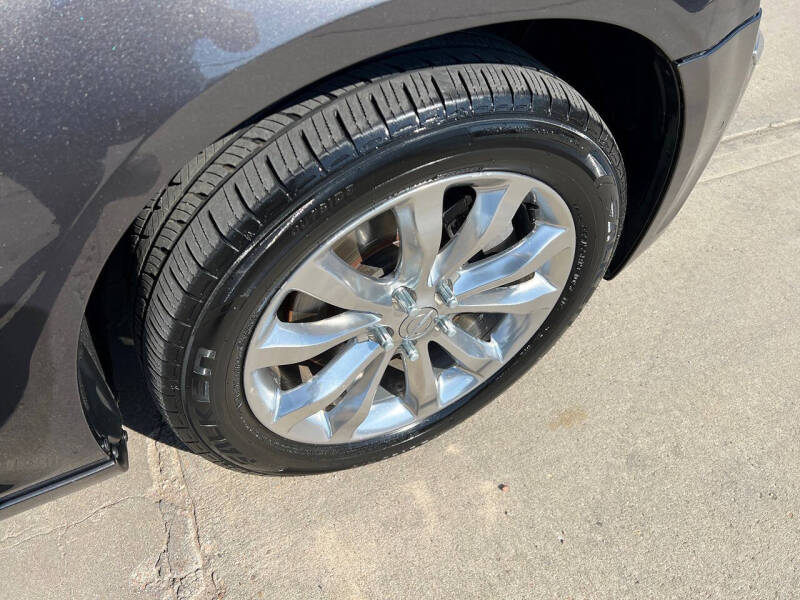 2014 Chrysler 300 C