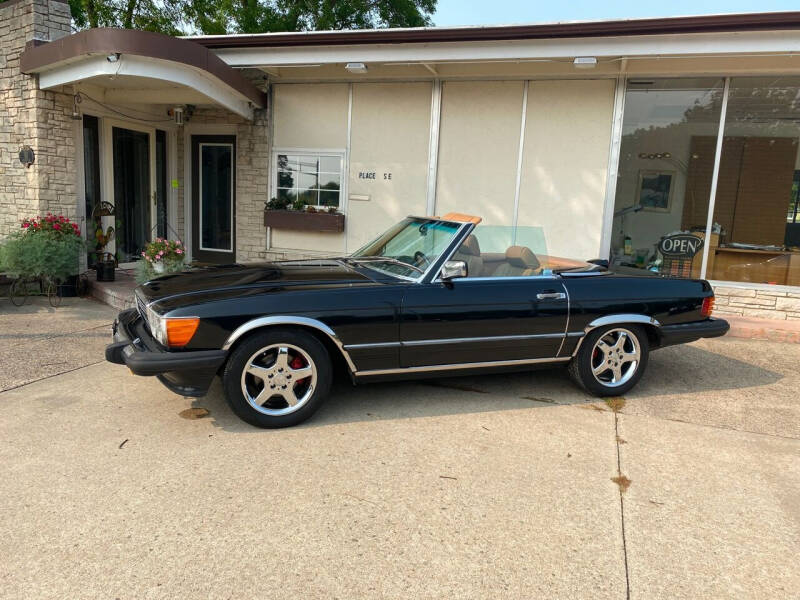 1986 Mercedes-Benz 560-Class for sale at Midway Car Sales in Austin MN