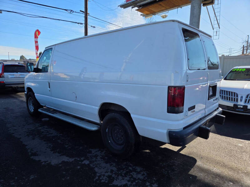 2014 Ford E-Series E-250