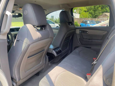 2017 Chevrolet Traverse LS