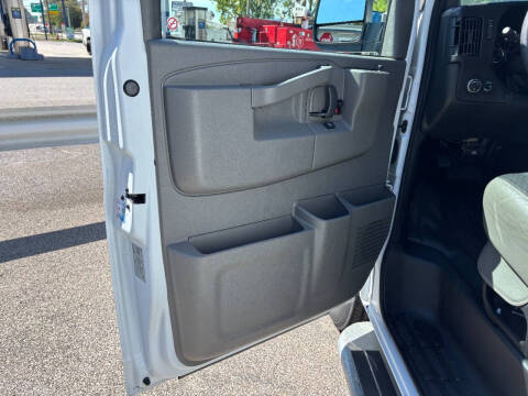 2024 GMC Savana 2500