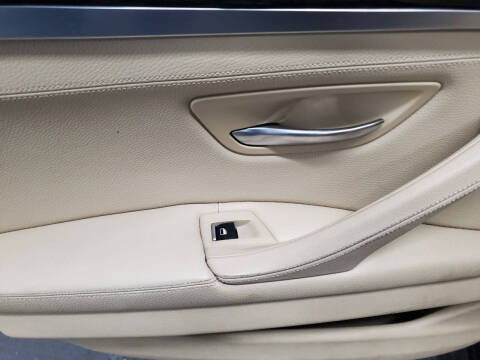 2015 BMW 5 Series 528i xDrive