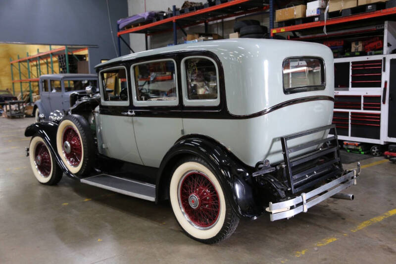 1929 Packard 8 LIMOUSINE
