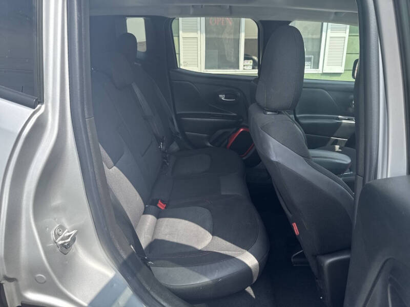 2017 Jeep Renegade Trailhawk