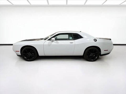 2018 Dodge Challenger SXT Plus