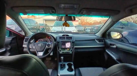 2014 Toyota Camry SE