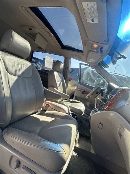 2007 Toyota Sienna XLE 7-Passenger