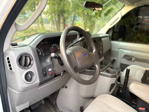 2012 Ford E-Series E-150