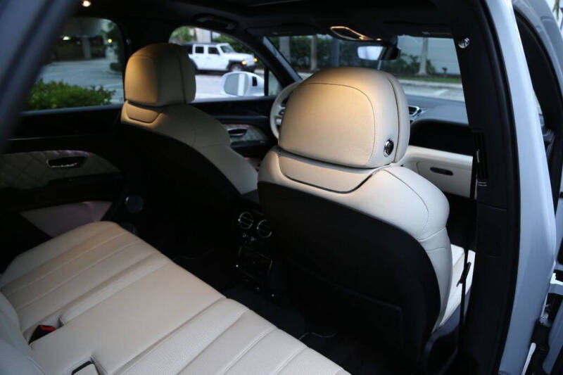 2021 Bentley Bentayga V8