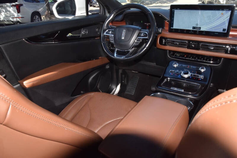 2021 Lincoln Nautilus Reserve