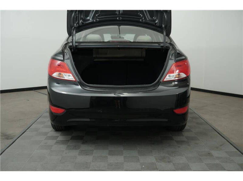 2017 Hyundai Accent Value Edition