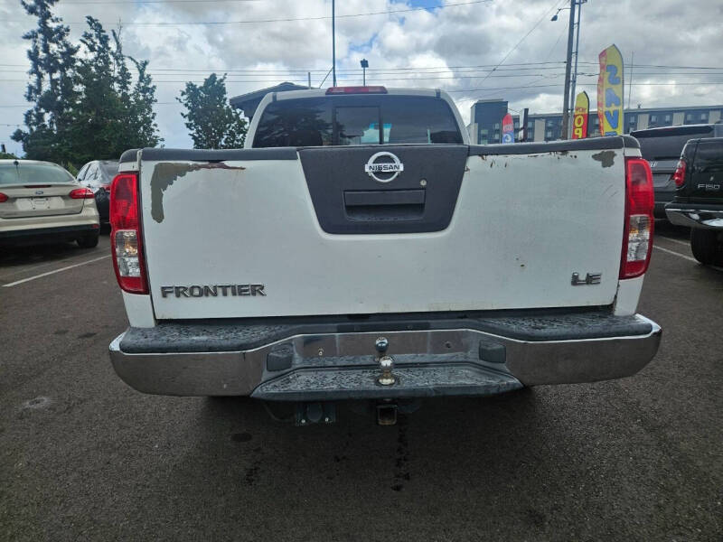 2005 Nissan Frontier LE