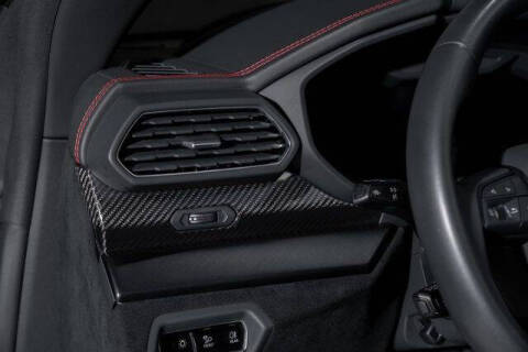 2023 Lamborghini Urus Performante