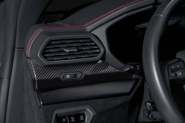 2023 Lamborghini Urus Performante