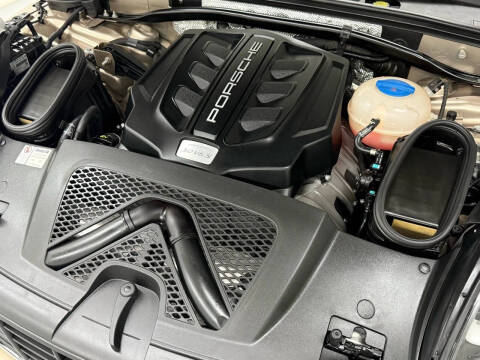 2018 Porsche Macan S