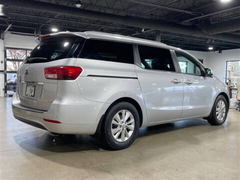 2018 Kia Sedona LX