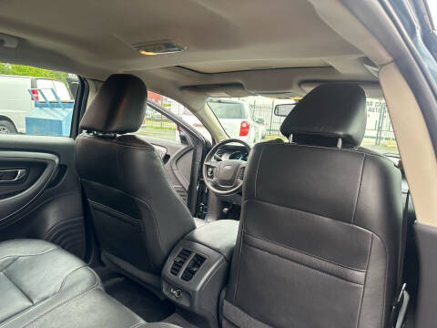 2010 Ford Taurus SEL