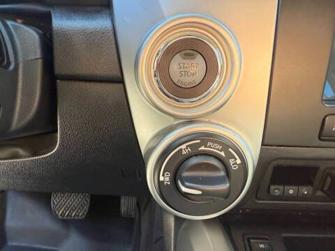 2017 Nissan Titan SV