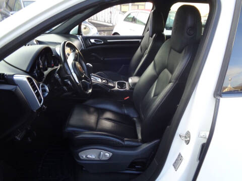 2016 Porsche Cayenne S