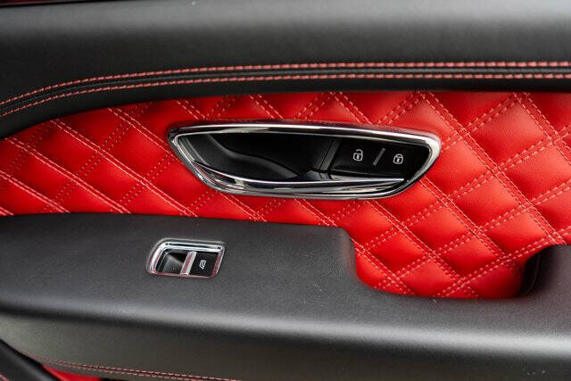 2021 Bentley Bentayga 42