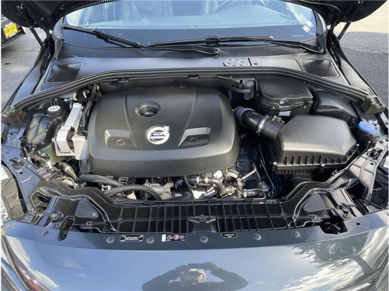 2015 Volvo V60 T5 Drive-E Premier