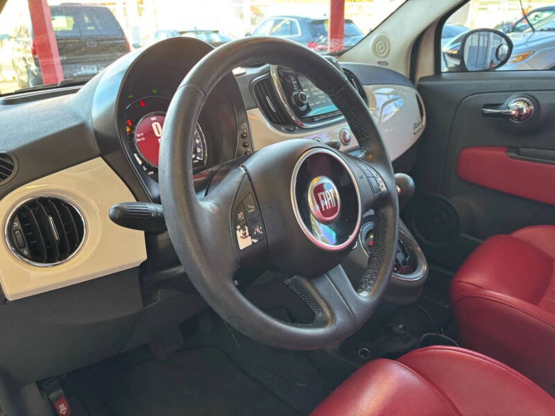 2017 FIAT 500 Lounge