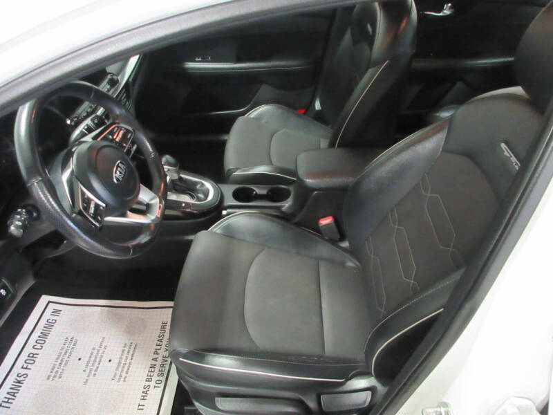 2020 Kia Forte GT Line