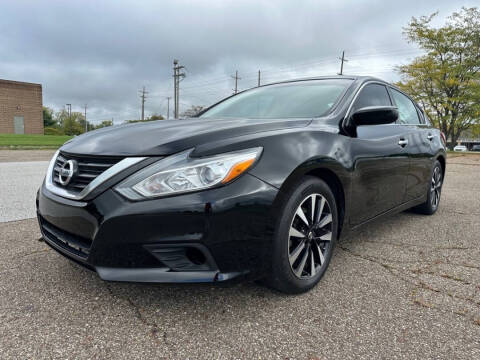 2018 Nissan Altima for sale at Minnix Auto Sales LLC in Cuyahoga Falls OH