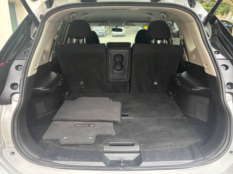 2017 Nissan Rogue SV