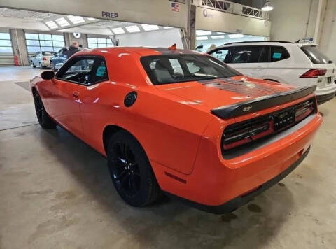 2018 Dodge Challenger SXT Plus