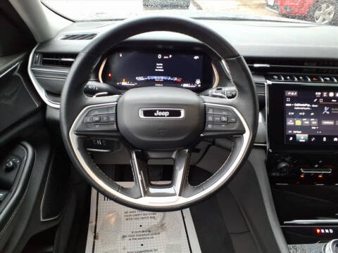 2022 Jeep Grand Cherokee L Laredo