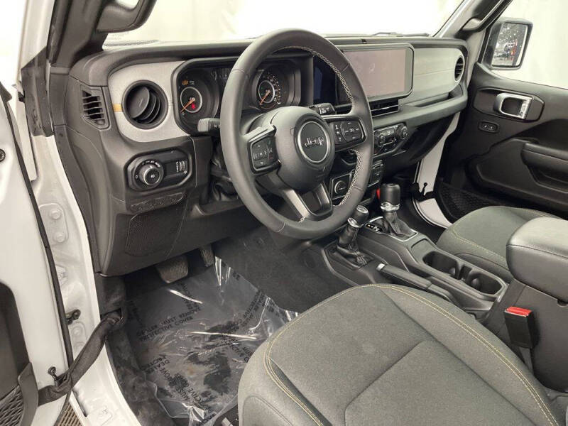 2025 Jeep Wrangler Sport S