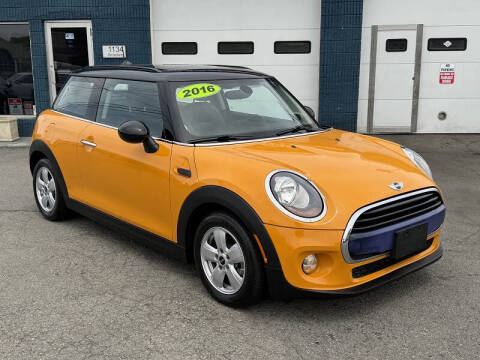 2016 MINI Hardtop 2 Door Cooper